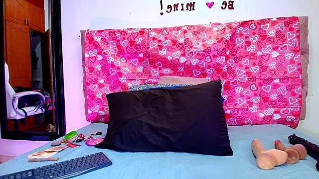 Snapshot of sharlott_miller chatting on February 10, 2025, 11:57 am sharlott miller online show from February 10, 2025, 11:57 am