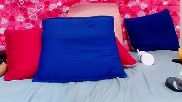 Snapshot of sharlott_miller chatting on February 12, 2025, 6:09 pm sharlott miller online show from February 12, 2025, 6:09 pm