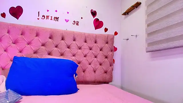 Snapshot of sharlott_miller chatting on February 26, 2025, 11:52 am sharlott miller online show from February 26, 2025, 11:52 am