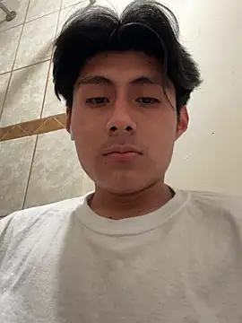 Etwin vaz online show from March 29, 2026, 1:49 am