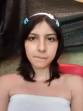 Maiden-Hot online show from February 8, 2025, 7:38 pm