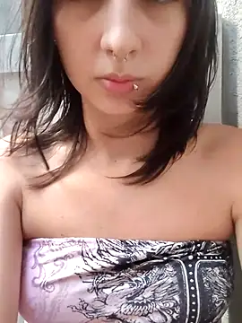 Maiden-Hot online show from December 17, 2025, 7:42 pm