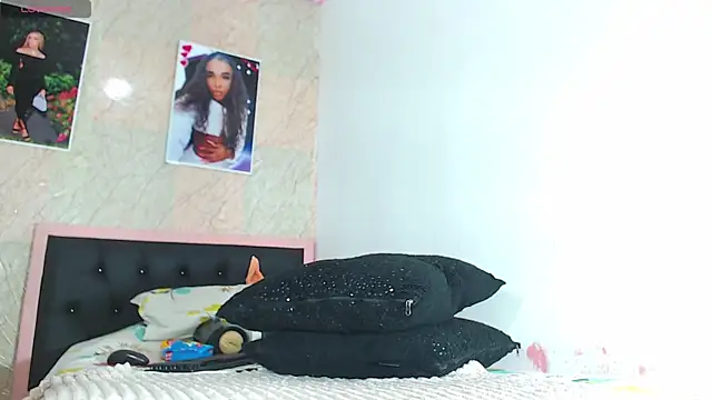 k stormi  online show from November 9, 2025, 3:38 am