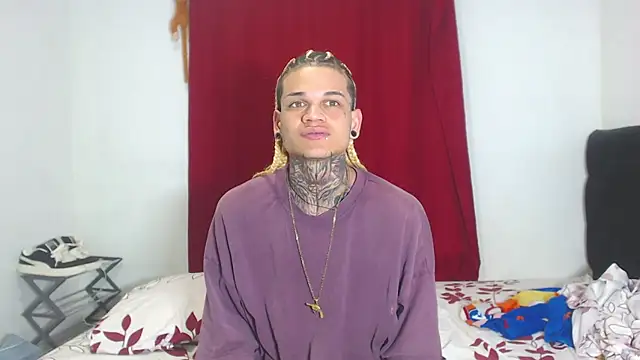 hot man05 online show from February 3, 2025, 10:03 am