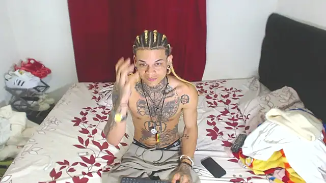 hot man05 online show from February 19, 2025, 2:33 am