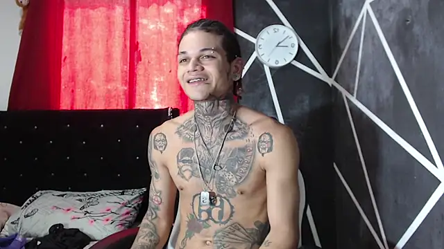 hot man05 online show from October 3, 2025, 6:49 pm