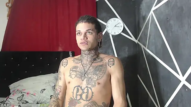 hot man05 online show from October 12, 2025, 9:14 pm