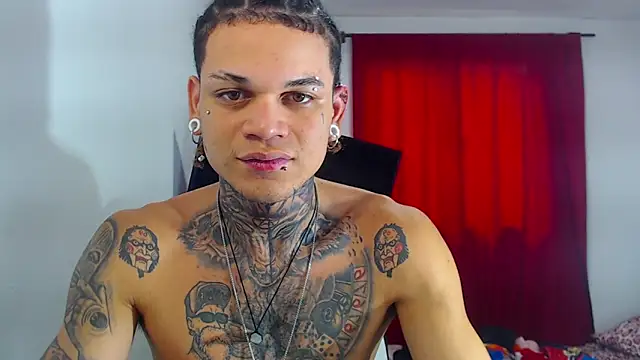 hot man05 online show from October 27, 2025, 7:51 pm