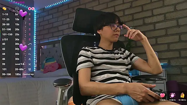 biel biel online show from March 13, 2025, 4:38 am