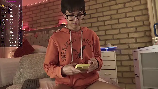 biel biel online show from November 12, 2025, 6:36 am