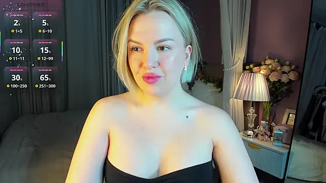 Nikki Kai online show from November 28, 2025, 1:08 am