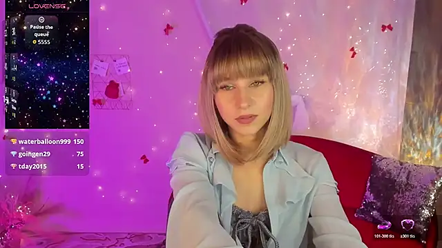 CharmBianca online show from December 5, 2025, 11:41 am