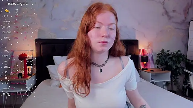SophieOuld online show from September 15, 2025, 3:50 am
