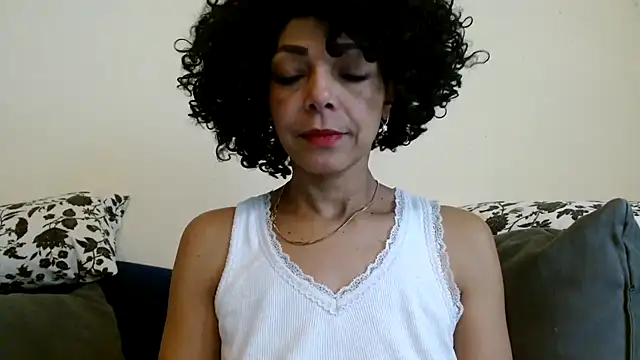 Lunasquirt1985 online show from February 19, 2026, 12:56 pm