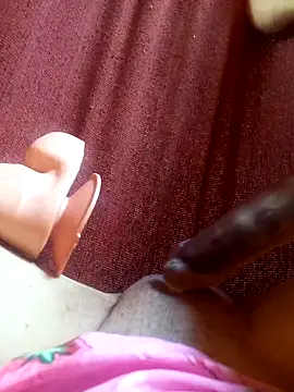 baixinhainsaciavel23 online show from April 18, 2026, 3:38 pm