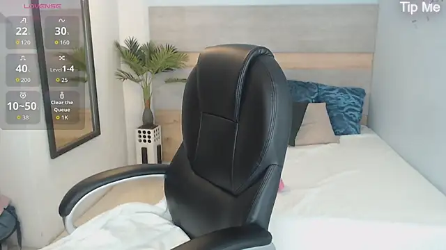 brendathompson  online show from September 24, 2025, 3:10 am