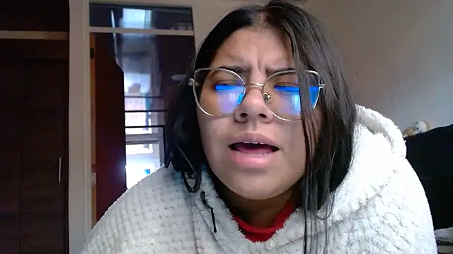 viccky vick online show from September 8, 2025, 10:20 pm