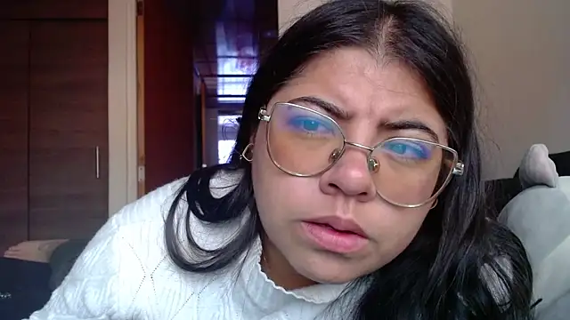 viccky vick online show from December 17, 2025, 9:32 pm