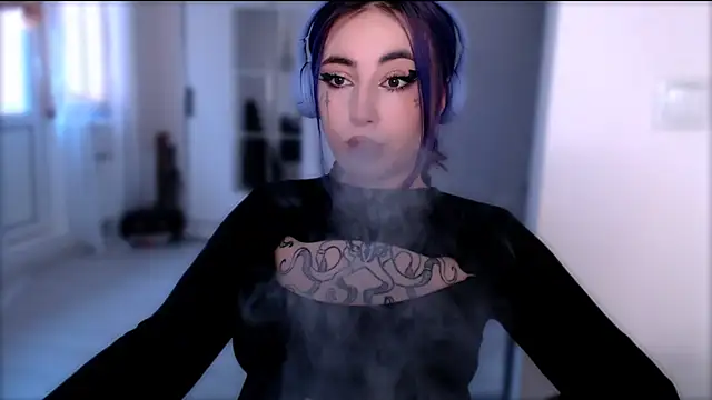 purplewitch online show from November 14, 2025, 9:41 am