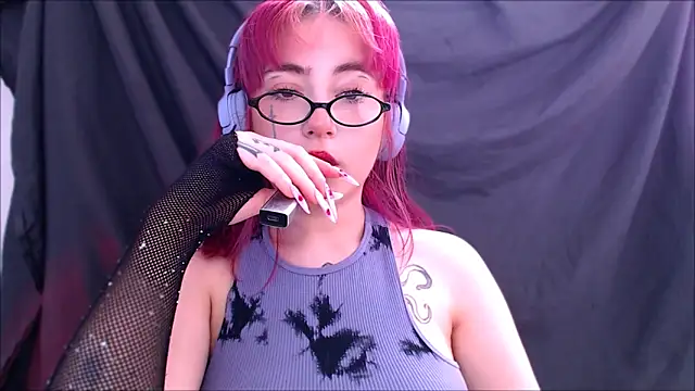 purplewitch online show from March 23, 2026, 5:55 am