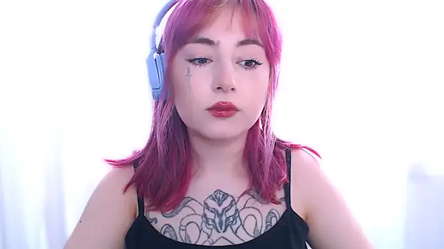 purplewitch online show from March 26, 2026, 6:19 am