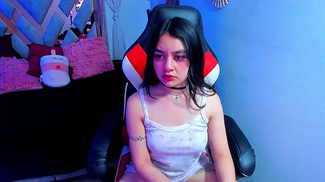 Lucy Harris online show from March 22, 2025, 3:30 am