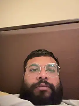 SoloChill online show from May 5, 2026, 8:33 am
