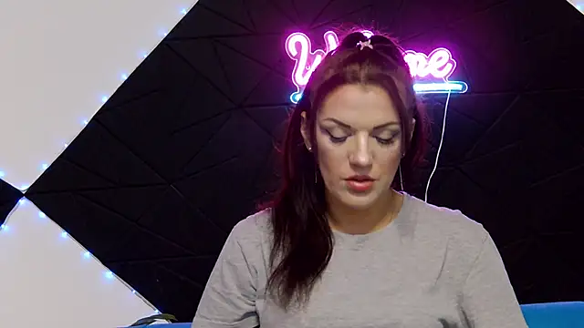 Snapshot of LissaAnn chatting on February 12, 2026, 3:56 am LissaAnn online show from February 12, 2026, 3:56 am