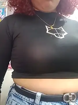 Snapshot of alexandraluv chatting on March 4, 2025, 6:18 pm alexandraluv online show from March 4, 2025, 6:18 pm