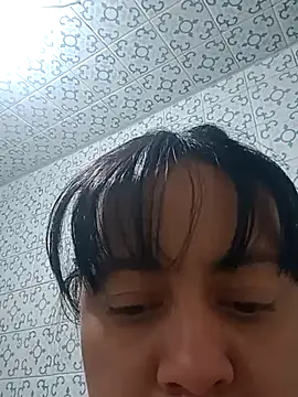 alexandraluv online show from October 8, 2025, 7:22 pm