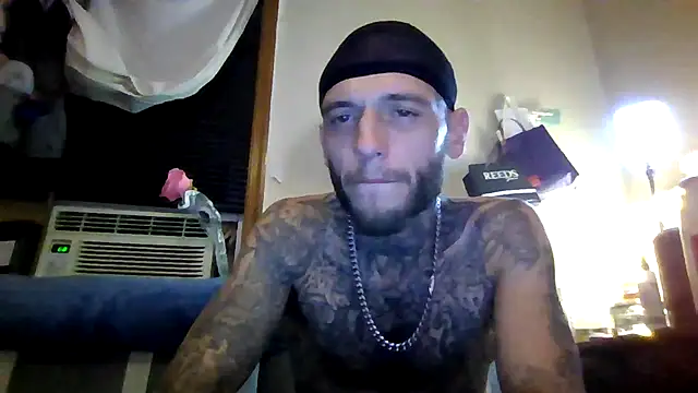 Snapshot of cruz815 chatting on September 23, 2025, 6:05 am cruz815 online show from September 23, 2025, 6:05 am