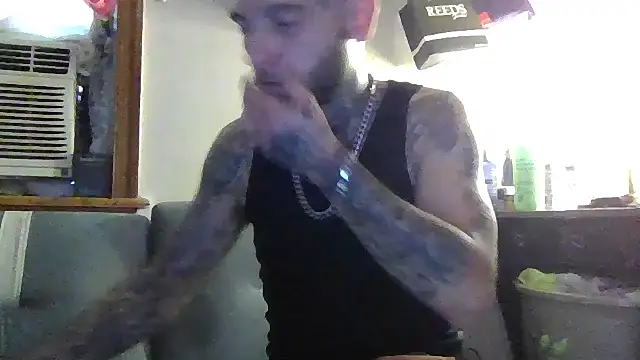 Snapshot of cruz815 chatting on September 26, 2025, 4:33 pm cruz815 online show from September 26, 2025, 4:33 pm