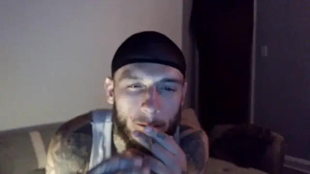 Snapshot of cruz815 chatting on October 20, 2025, 12:11 am cruz815 online show from October 20, 2025, 12:11 am