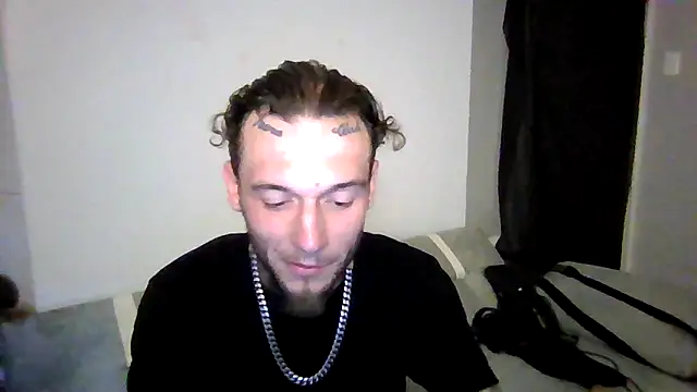 cruz815 online show from November 11, 2025, 10:21 pm