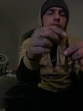 cruz815 online show from March 15, 2026, 1:22 am