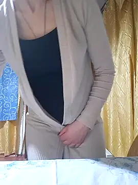 Belladonna253 online show from February 12, 2025, 9:22 pm