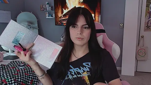 princesselysia online show from February 20, 2026, 7:36 pm