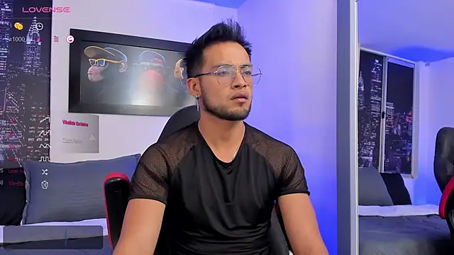 Max Conor1 online show from February 2, 2025, 3:43 am