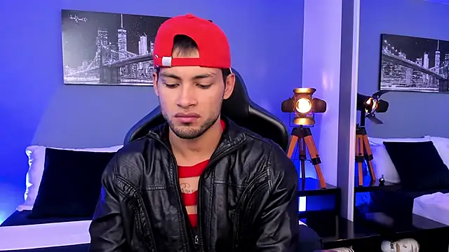 Max Conor1 online show from September 15, 2025, 3:01 pm