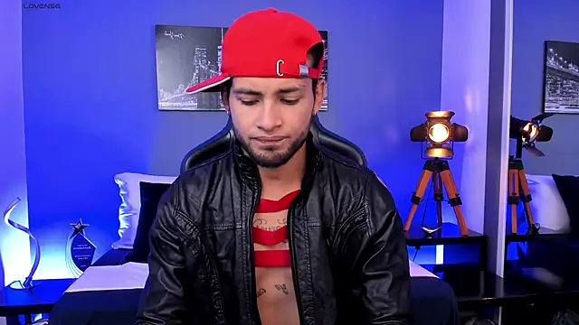 Max Conor1 online show from September 25, 2025, 11:25 am