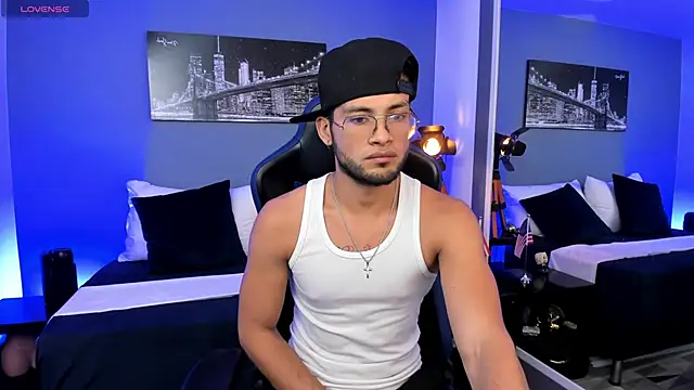 Snapshot of Max_Conor1 chatting on April 27, 2026, 6:00 am Max Conor1 online show from April 27, 2026, 6:00 am