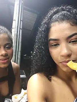 Snapshot of Street_royal chatting on February 11, 2025, 8:26 am Street royal online show from February 11, 2025, 8:26 am