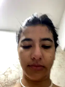 eva roseee online show from September 15, 2025, 4:18 pm