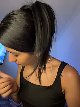 eva roseee online show from August 9, 2026, 3:08 am