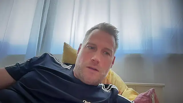 Christian87xxx online show from September 27, 2025, 12:21 pm