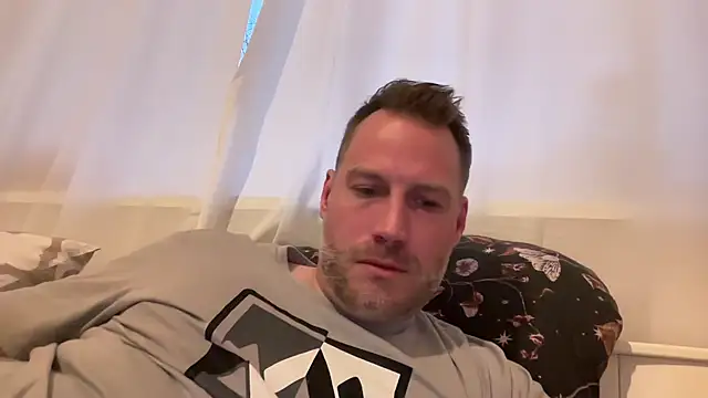 Christian87xxx online show from November 8, 2025, 3:45 pm