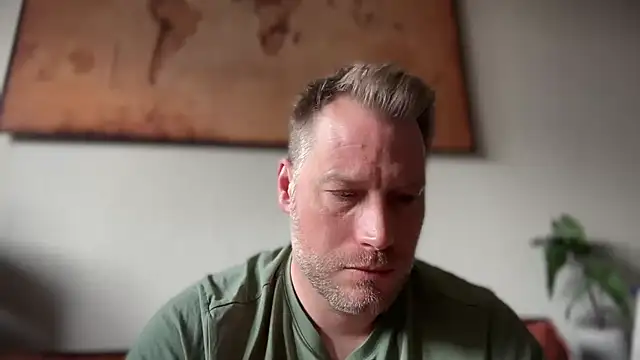 Snapshot of Christian87xxx chatting on March 8, 2026, 7:56 am Christian87xxx online show from March 8, 2026, 7:56 am