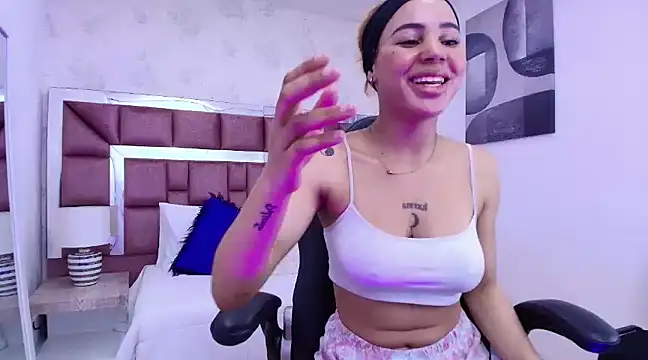 tamararose1 online show from February 24, 2025, 9:21 am