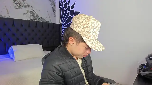 marcuscollins1  online show from March 6, 2026, 12:56 pm