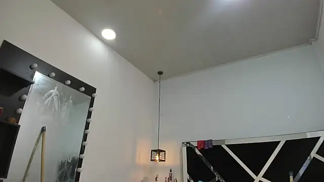 Annyrosee online show from March 22, 2025, 3:30 am